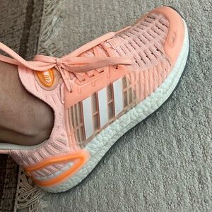 Women’s Adidas ultraboost DNA